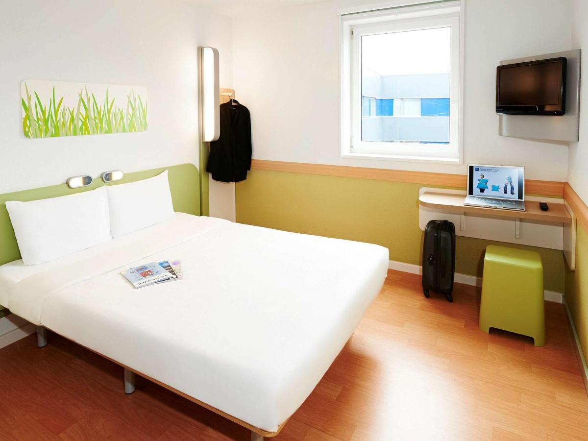 ibis budget Pontivy Exteriér fotografie